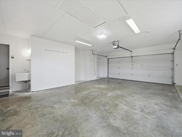 2953 PHILADELPHIA AVE, Chambersburg, PA 17201