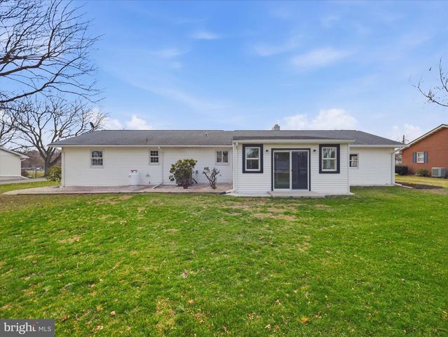 2953 PHILADELPHIA AVE, Chambersburg, PA 17201