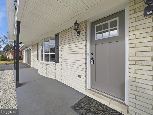 2953 PHILADELPHIA AVE, Chambersburg, PA 17201