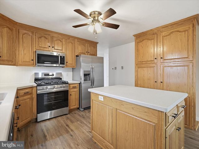 2953 PHILADELPHIA AVE, Chambersburg, PA 17201