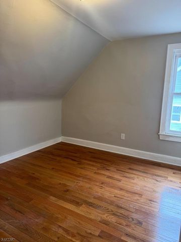 174 N 18Th St, East Orange City, NJ 07017