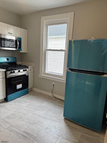 174 N 18Th St, East Orange City, NJ 07017