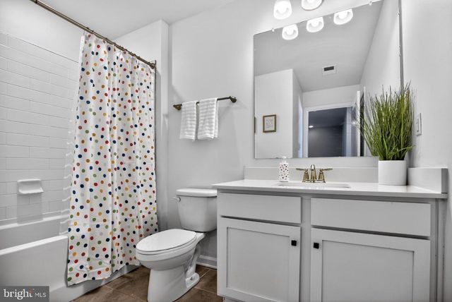 104 LEVIS DR, Mount Holly, NJ 08060