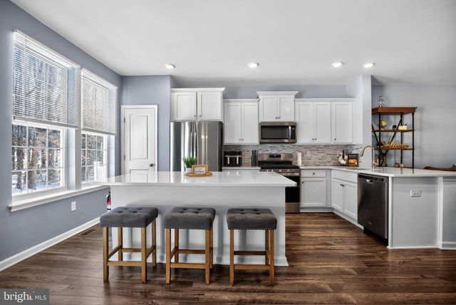 104 LEVIS DR, Mount Holly, NJ 08060