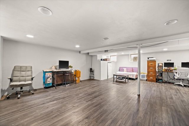 7738 W Eden PLACE, Milwaukee, WI 53220