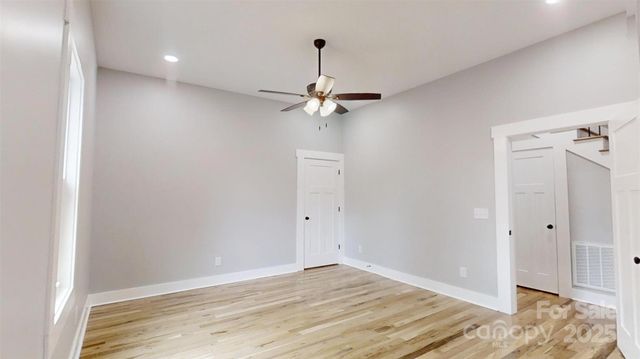 484 Hilltop Road, Lincolnton, NC 28092