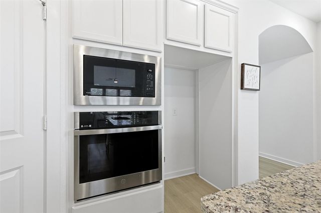 736 Washita Falls Lane, Conroe, TX 77304