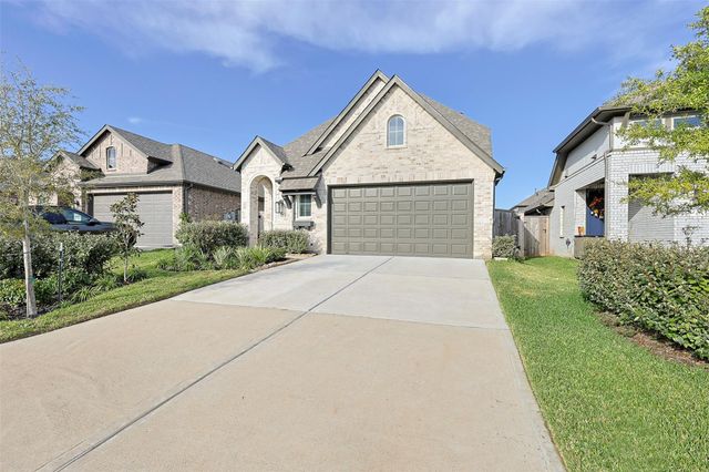 736 Washita Falls Lane, Conroe, TX 77304