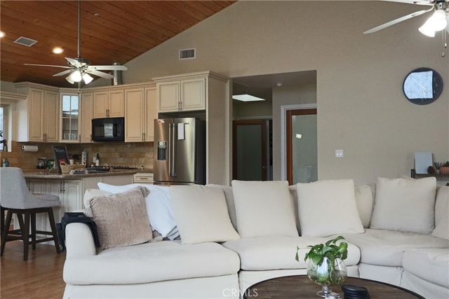 15425 Live Oak, Pine Mountain Club, CA 93222