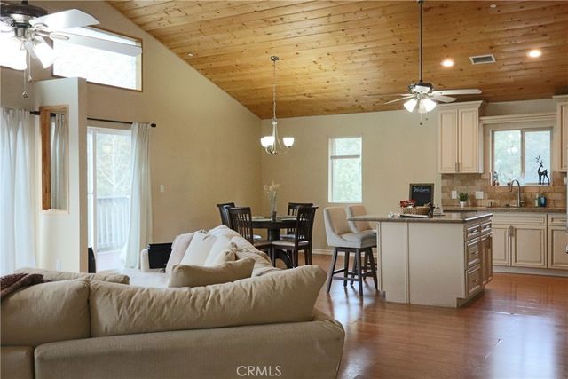 15425 Live Oak, Pine Mountain Club, CA 93222
