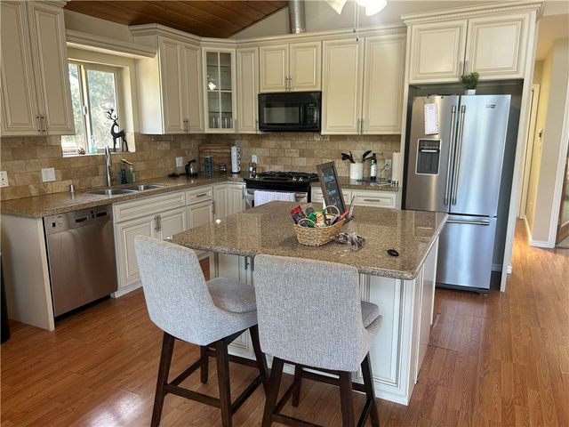 15425 Live Oak, Pine Mountain Club, CA 93222