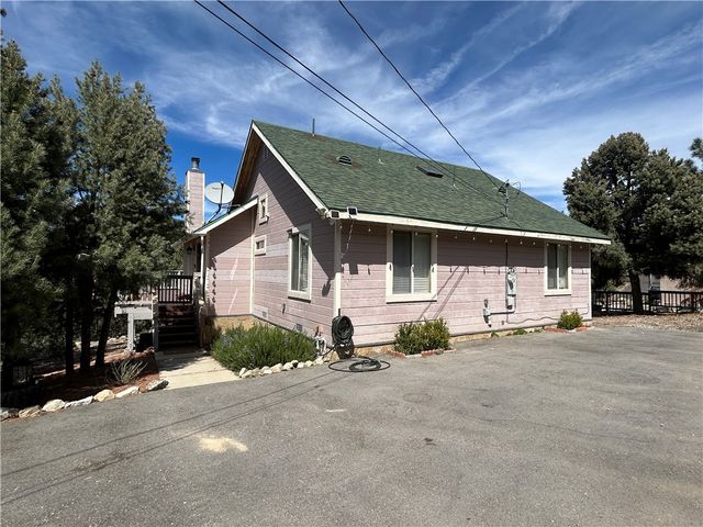 15425 Live Oak, Pine Mountain Club, CA 93222