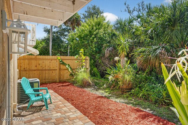 713 Laurel Bay Circle, New Smyrna Beach, FL 32169