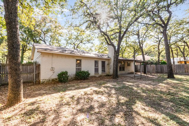 6813 Shadydale Drive, North Richland Hills, TX 76182