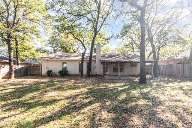 6813 Shadydale Drive, North Richland Hills, TX 76182