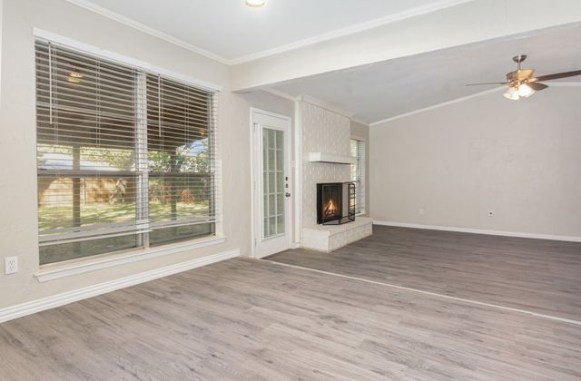 6813 Shadydale Drive, North Richland Hills, TX 76182