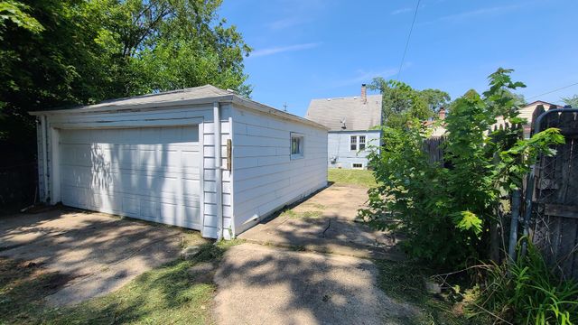 110 W 140th Court, Riverdale, IL 60827