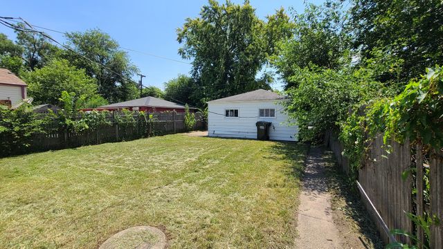 110 W 140th Court, Riverdale, IL 60827