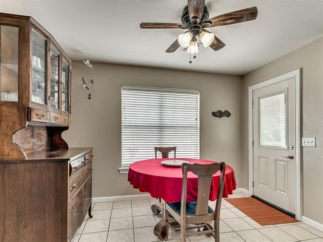 2120 Flamingo Dr, Blanchard, OK 73010