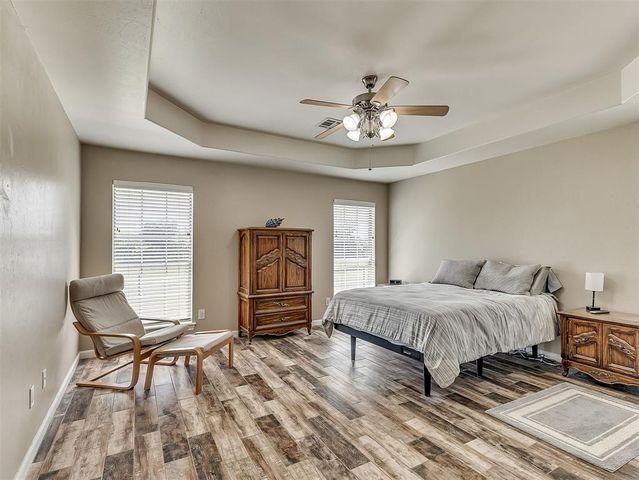 2120 Flamingo Dr, Blanchard, OK 73010