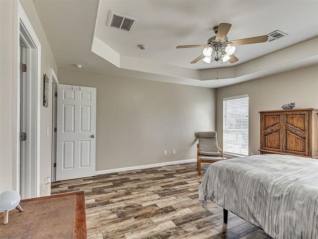 2120 Flamingo Dr, Blanchard, OK 73010