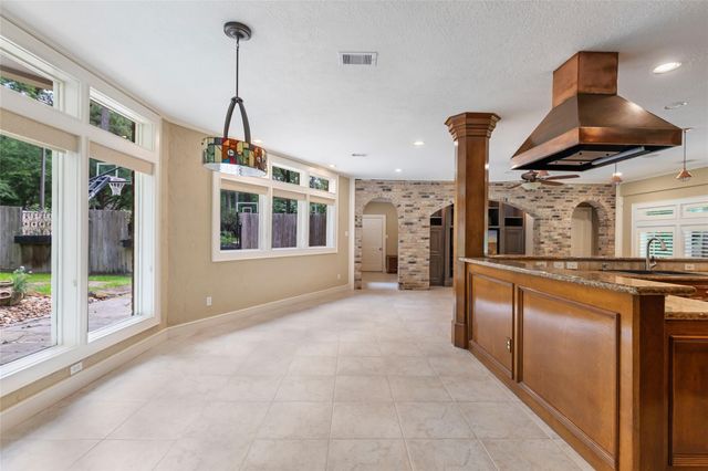 2515 Kings Forest Drive, Kingwood, TX 77339