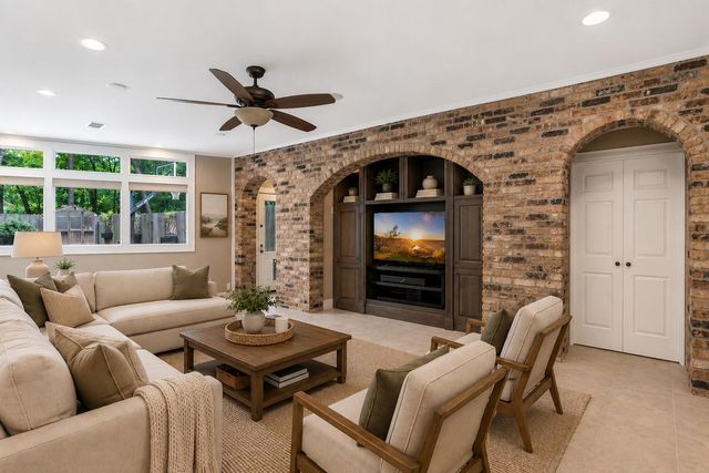 2515 Kings Forest Drive, Kingwood, TX 77339