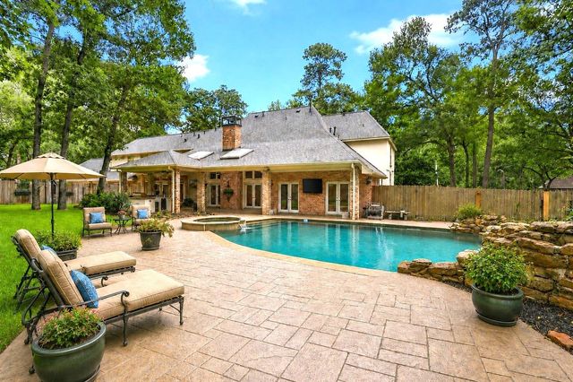 2515 Kings Forest Drive, Kingwood, TX 77339