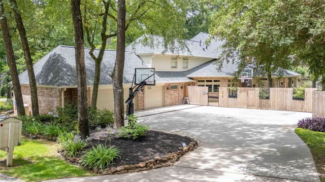 2515 Kings Forest Drive, Kingwood, TX 77339