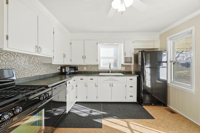 2740 E Republic Road, Springfield, MO 65804