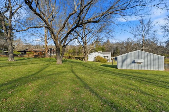 2740 E Republic Road, Springfield, MO 65804