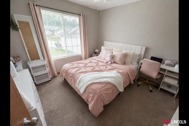 218 W Irving Street, Lincoln, NE 68521