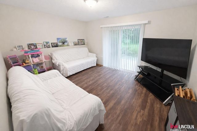 218 W Irving Street, Lincoln, NE 68521