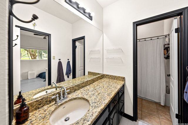 29279 Seabiscuit Dr, Boerne, TX 78015
