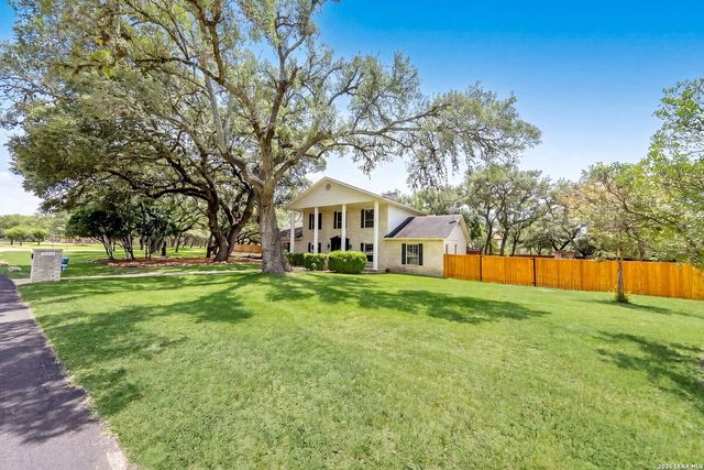 29279 Seabiscuit Dr, Boerne, TX 78015