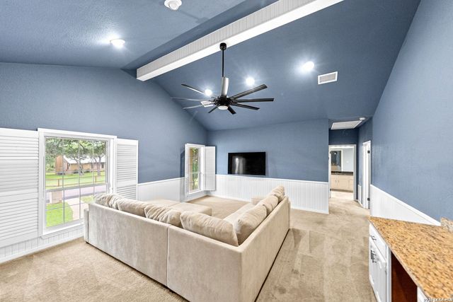 29279 Seabiscuit Dr, Boerne, TX 78015