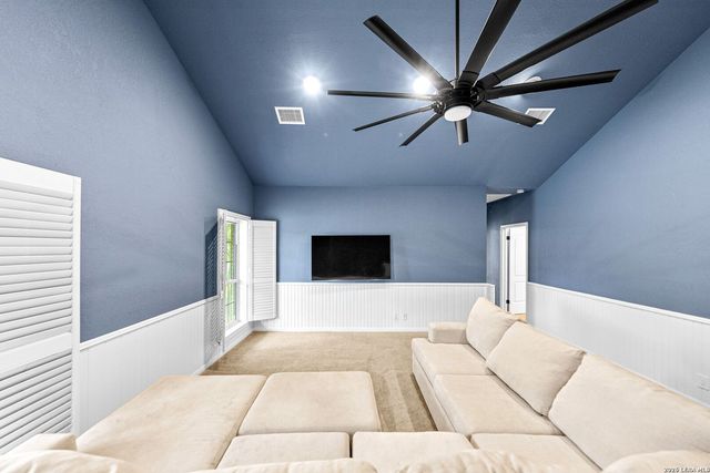 29279 Seabiscuit Dr, Boerne, TX 78015