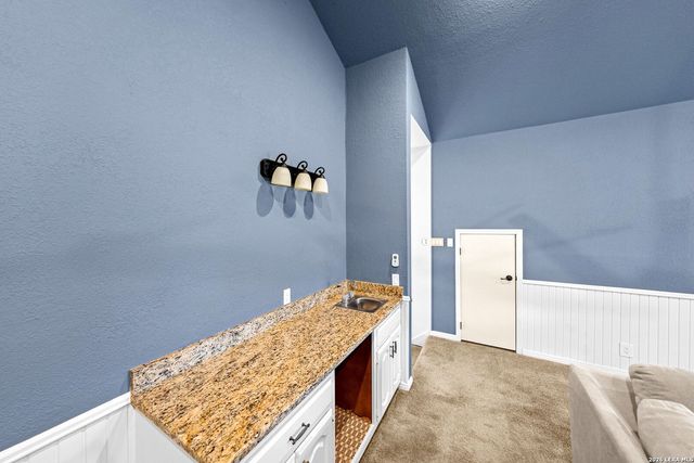 29279 Seabiscuit Dr, Boerne, TX 78015