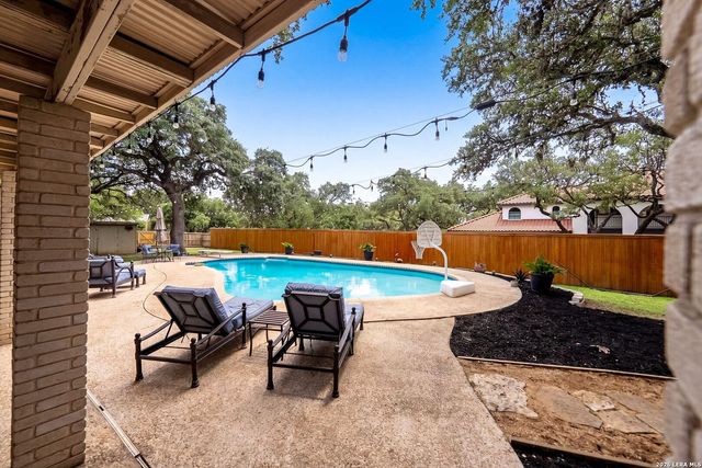 29279 Seabiscuit Dr, Boerne, TX 78015