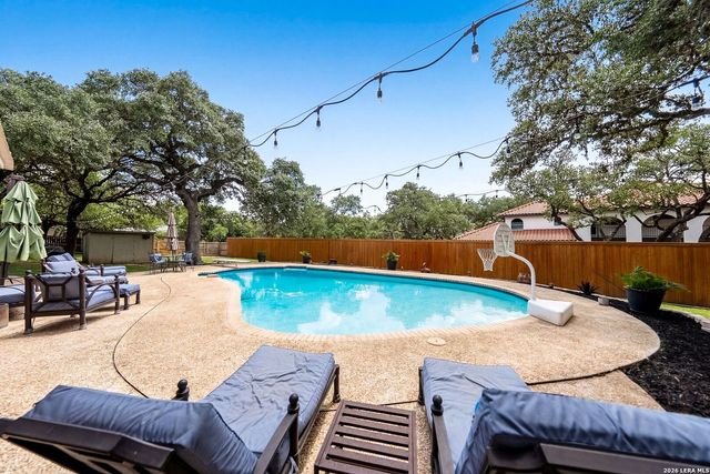 29279 Seabiscuit Dr, Boerne, TX 78015
