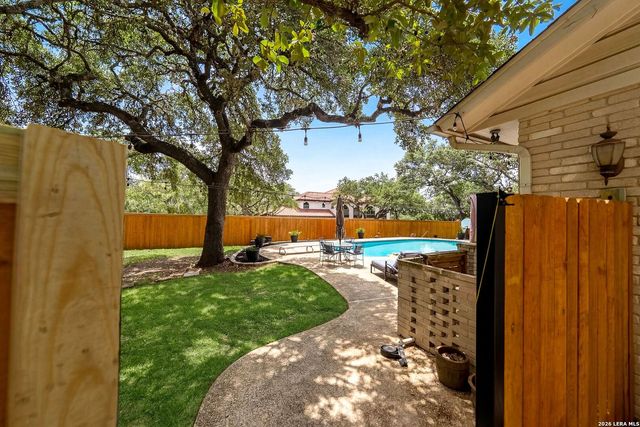 29279 Seabiscuit Dr, Boerne, TX 78015