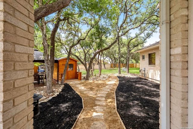29279 Seabiscuit Dr, Boerne, TX 78015