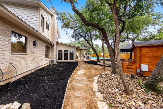 29279 Seabiscuit Dr, Boerne, TX 78015