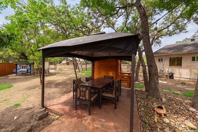 29279 Seabiscuit Dr, Boerne, TX 78015