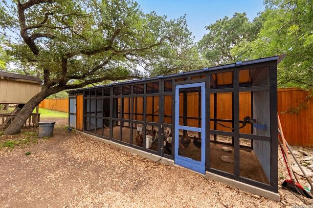 29279 Seabiscuit Dr, Boerne, TX 78015