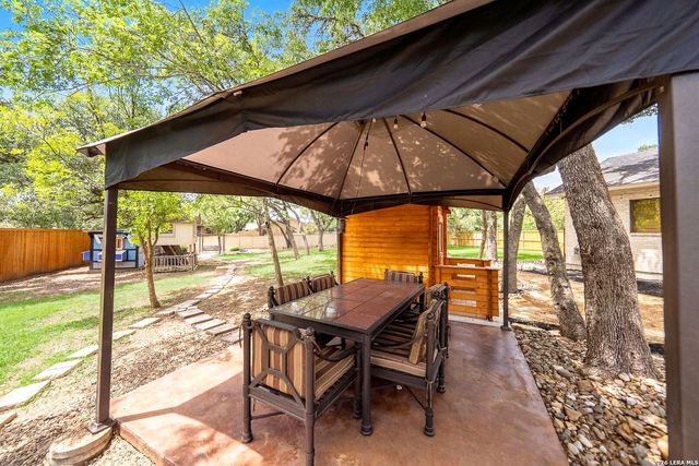29279 Seabiscuit Dr, Boerne, TX 78015