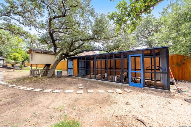 29279 Seabiscuit Dr, Boerne, TX 78015