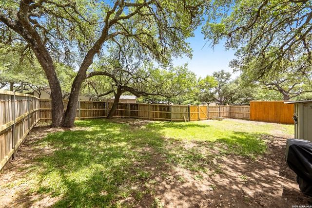 29279 Seabiscuit Dr, Boerne, TX 78015