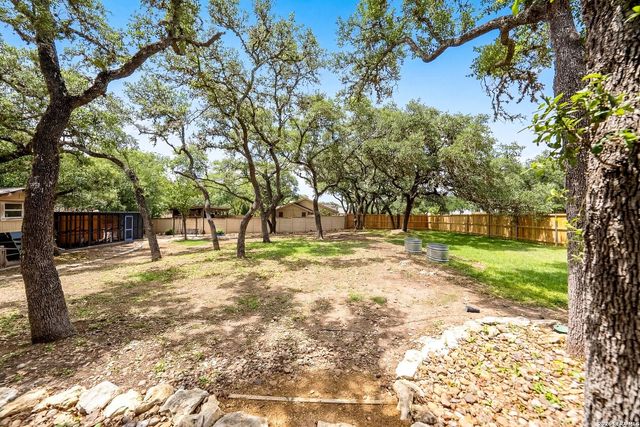 29279 Seabiscuit Dr, Boerne, TX 78015