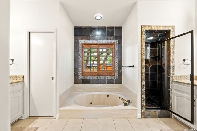 29279 Seabiscuit Dr, Boerne, TX 78015